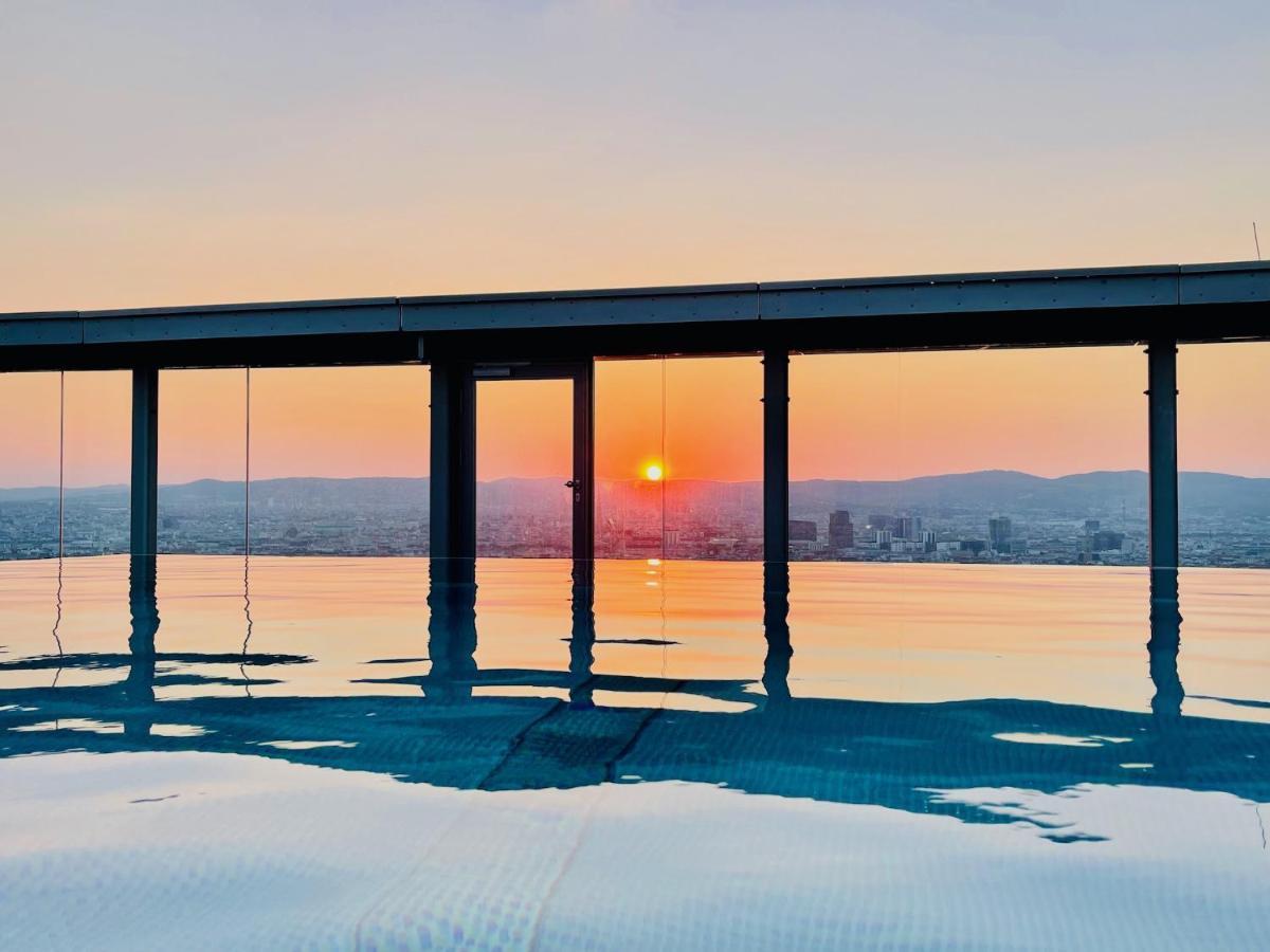 Triiiple Level 31 - Sonnenwohnen Apartment Mit Fantastischem Ausblick Und Parkplatz ウィーン エクステリア 写真